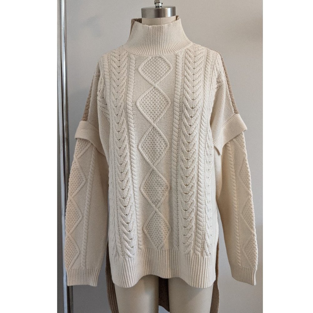 BCBGMAXAZRIA White/Tan High Low Sweater Size S